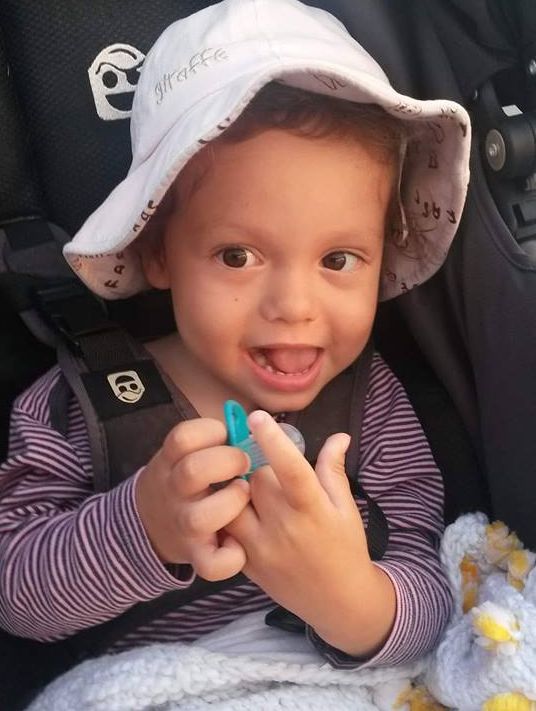 Нека помогнем на 2-годишната Нарин! Бягай, за да може да бяга и Тя…